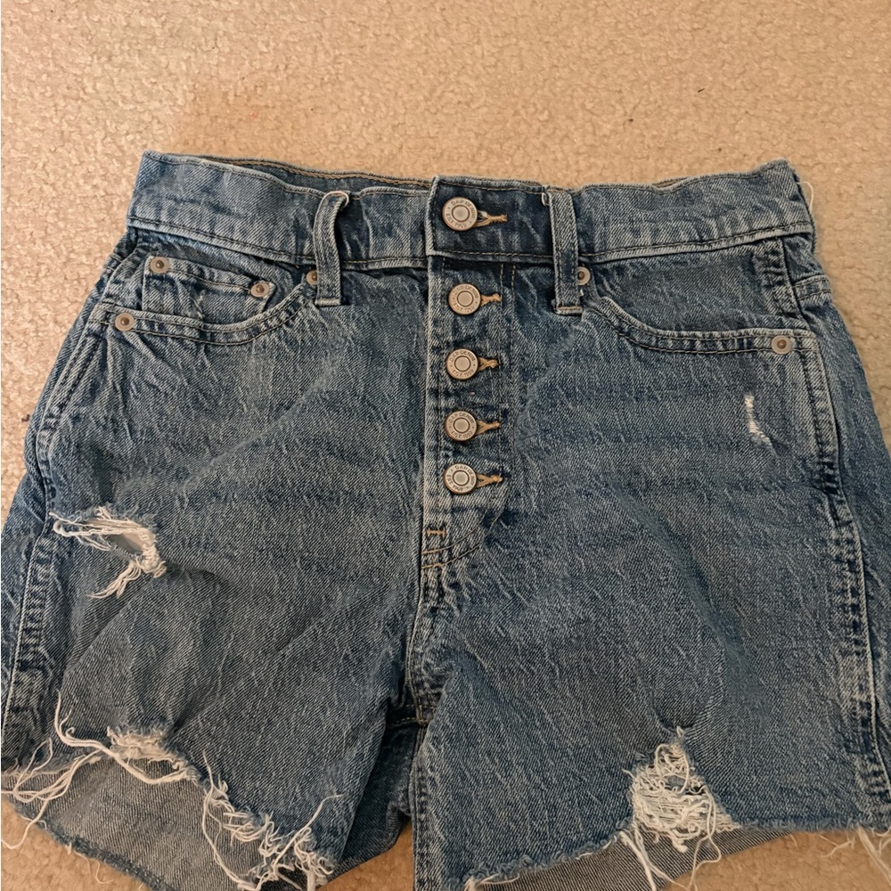 GAP High-waisted denim shorts with buttons